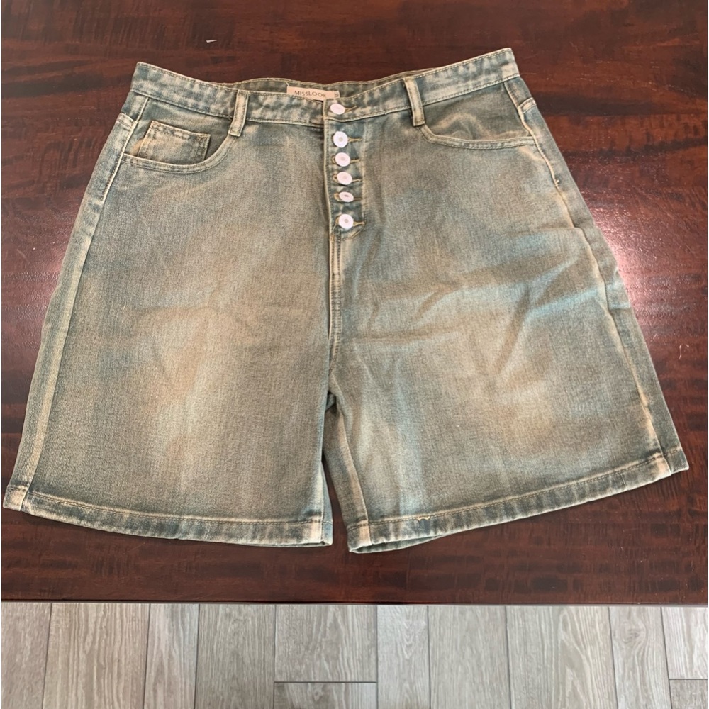 NEW NEVER WORN MissLook Denim Shorts XL